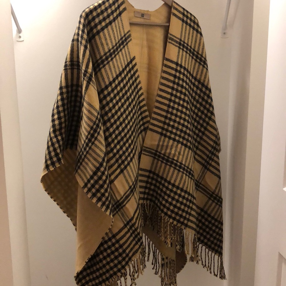 Black and Tan Poncho